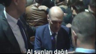 Erdoğan Bayraktar Trabzon'da vatandaşlara para dağıttı