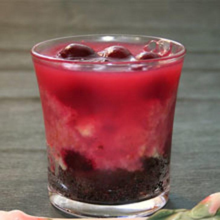 G&uuml;nde 1 Bardak Vişne Suyu Hastalığı &Ouml;nl&uuml;yor!