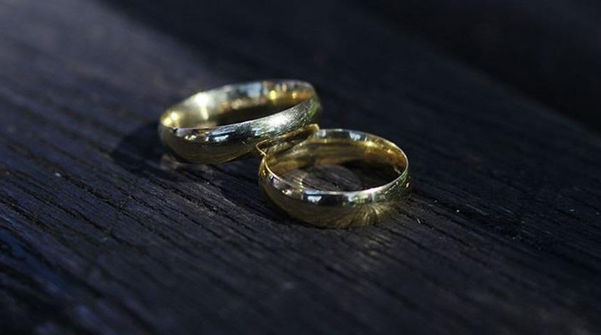 Son dakika: Nafakada yeni düzenleme! Artık süre önemli olacak: 3 yıldan az evli kalana 5 yıl nafaka