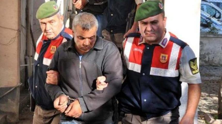Cinayet şüphelisi hücresinde intihar etti