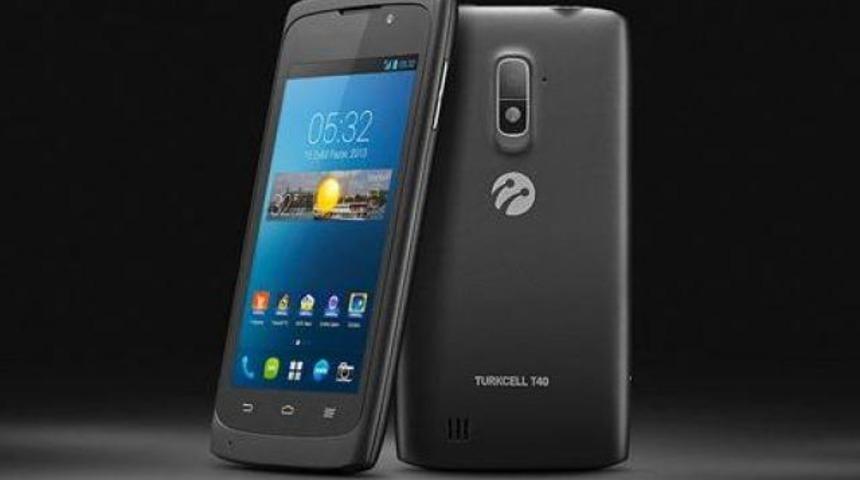 Turkcell, yerlisi T40'ı satışa sunuyor