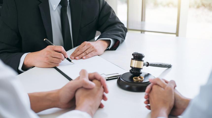 Nafaka düzenlemesi Meclis'ten geçti mi, ne zaman çıkacak? 5 yıldan az evli kalan kaç yıl nafaka ödeyecek?