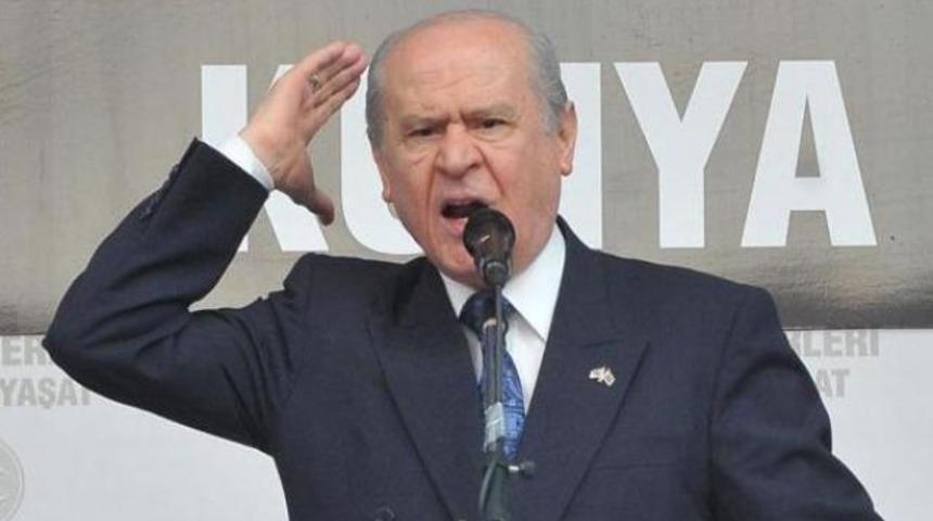 Devlet Bahçeli: Başbakan, görevden aldığı polisleri nereden tanımaktadır?