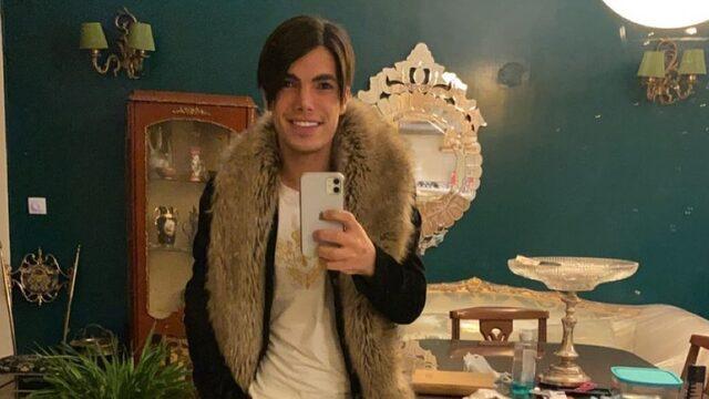 20 yaşındaki Ahvazlı eşcinsel genç Ali Fazeli Monfared'in geçen yıl kaçırıldığı ve kafasının kesildiği yolunda haberler var