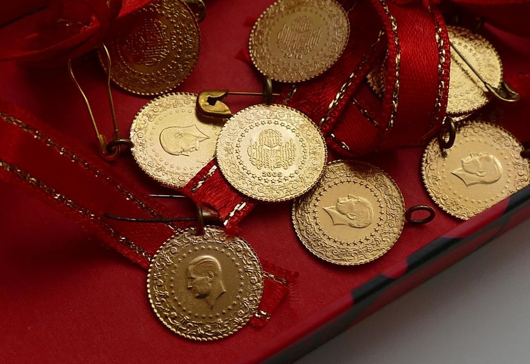 Son dakika: Gram ve ons altın fiyatları bu haberlere odaklandı! D&uuml;ş&uuml;şte 'T&uuml;rkiye' detayı