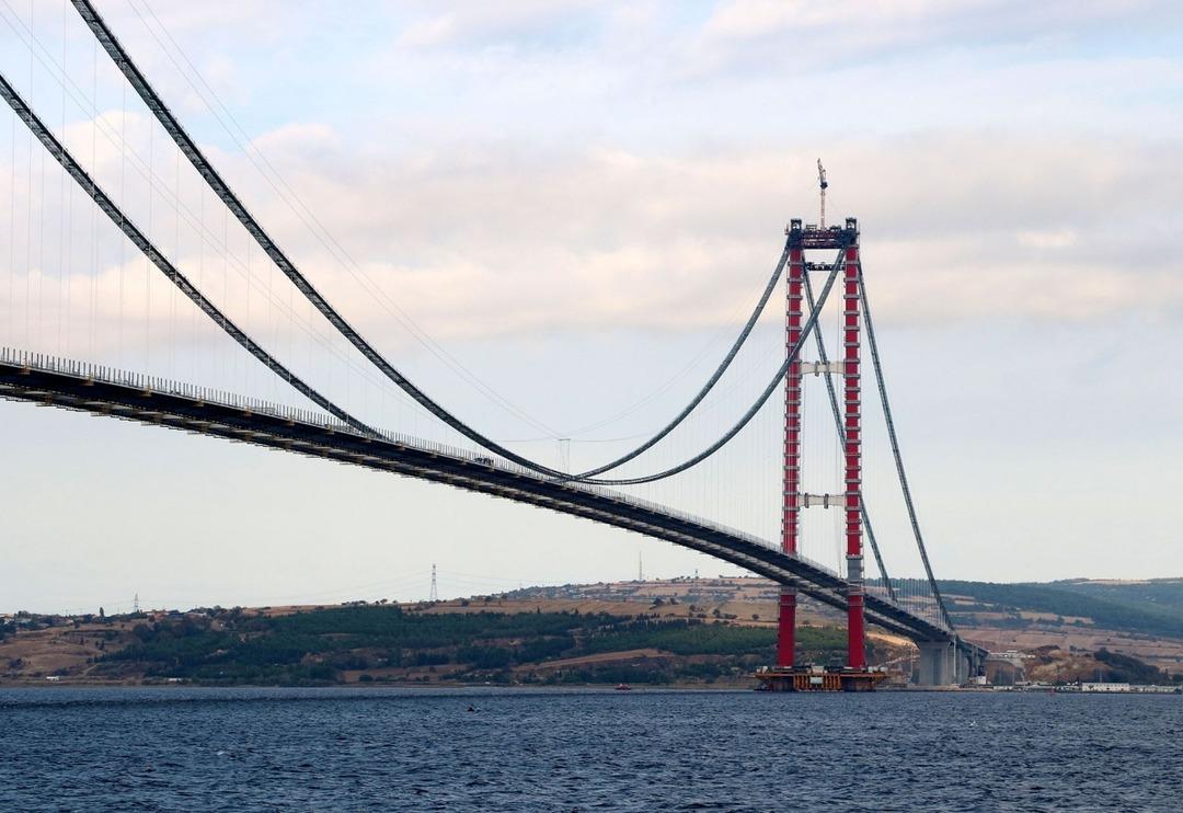 &Ccedil;anakkale K&ouml;pr&uuml;s&uuml; a&ccedil;ılış i&ccedil;in g&uuml;n sayıyor! Yapımı 3,1milyar euro, ge&ccedil;iş &uuml;creti ise 15...