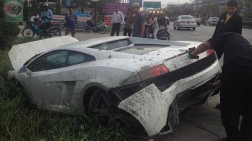 800 bin dolarlık kaza