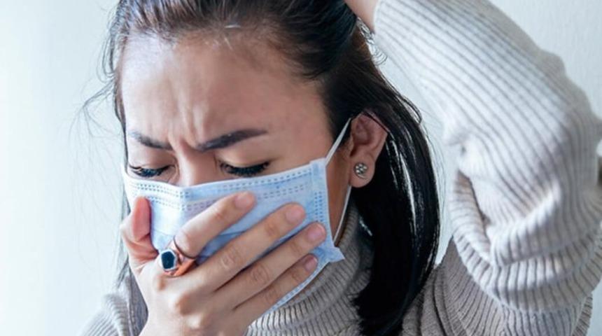 Omicron belirtileri nasıl ortaya çıkar? Öksürük Omicron varyantı mı? Omicron ile grip arasında ne fark var?