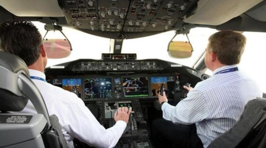 Hintli pilot T&uuml;rk hava sahasında uyuya kaldı