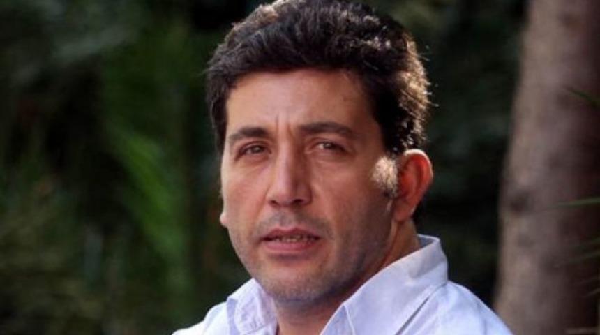 Emre Kınay kimdir?