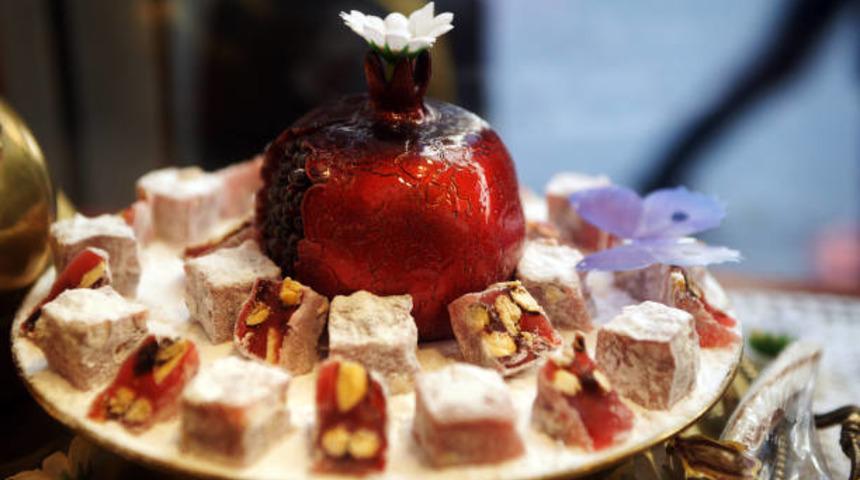 Turkish delight yani lokum aşıkları buraya: Yapması kolay, yemesi olay cevizli, narlı lokum tarifi