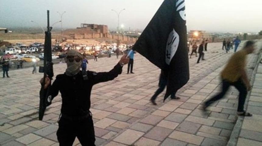 K&uuml;rt y&ouml;netiminden IŞİD mağdurlarına para yardımı