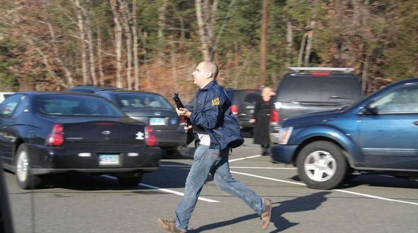 ABD'de çok sayıda okul tahliye edildi! Başkenti alarma geçiren bomba ihbarları