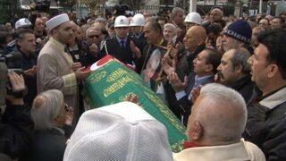 Adnan Şenses son yolculuğuna uğurlandı