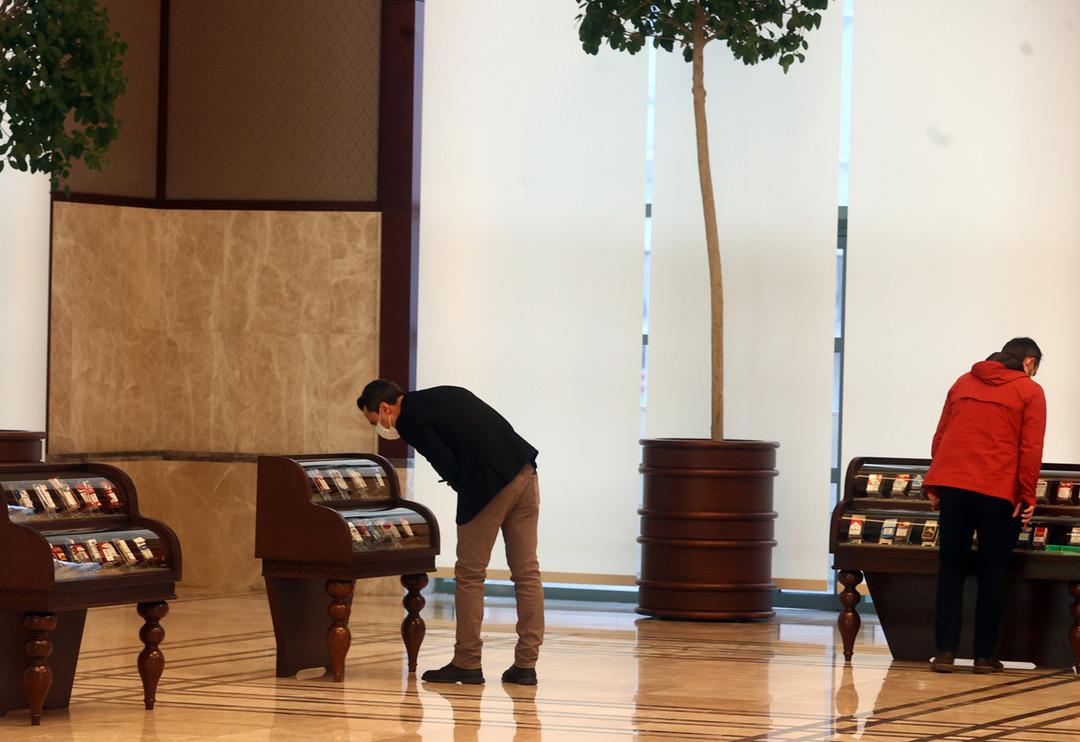 Sigarayla m&uuml;cadele i&ccedil;in almıştı... Erdoğan'ın vatandaştan topladığı paketler sergileniyor