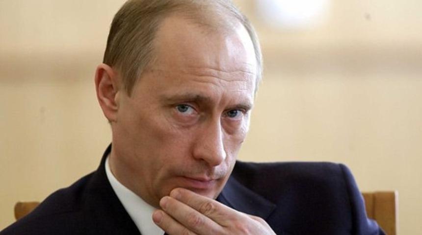 'İnternet bir CIA projesidir'