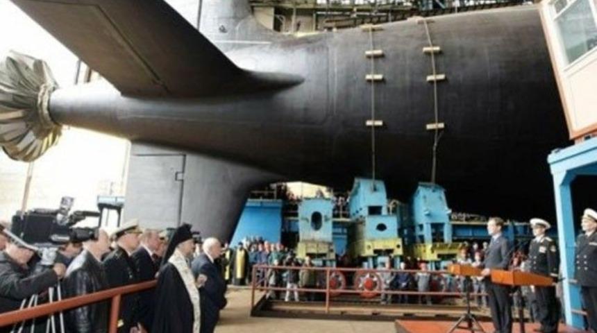 Putin&rsquo;in gizli silahı tanıtıldı