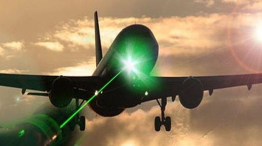 Uçağa lazer tutmanın cezası yeni yılda 10 bin lira