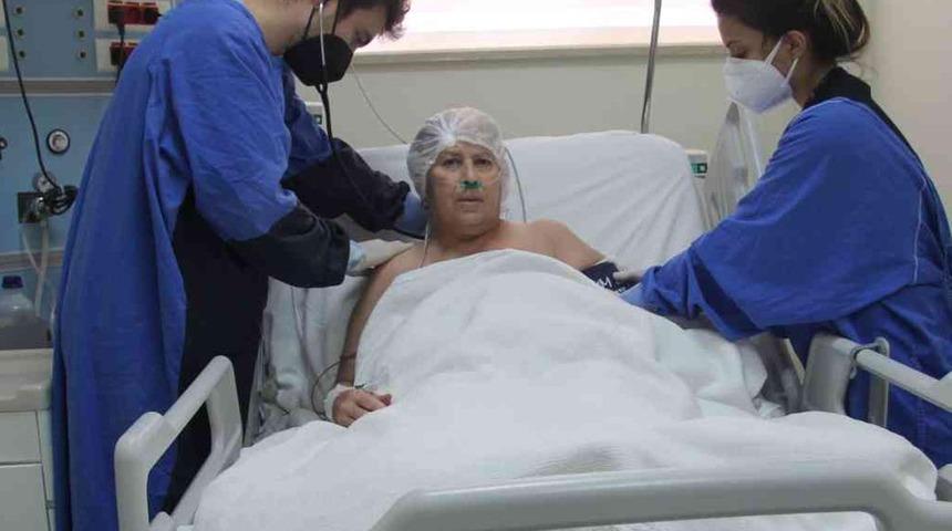 Sadece kaşındığı için hastaneye gitti! Hem Covid hem de kanser olduğunu öğrendi