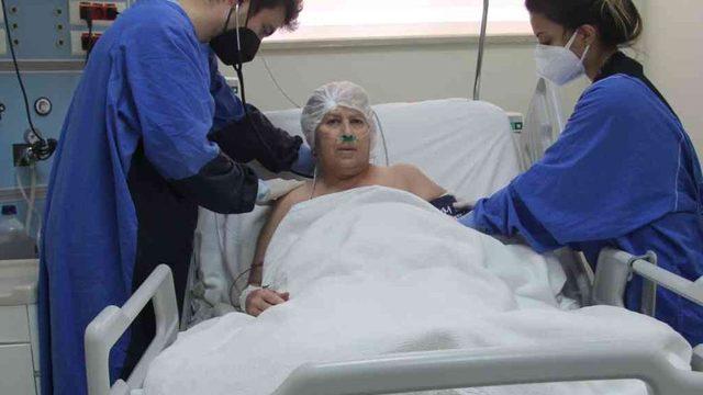 Sadece kaşındığı için hastaneye gitti! Hem Covid hem de kanser olduğunu öğrendi