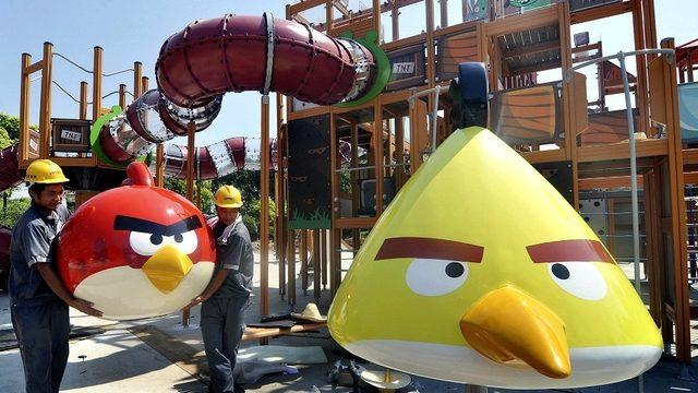 Angry Birds casuslara bilgi fısıldıyor mu?
