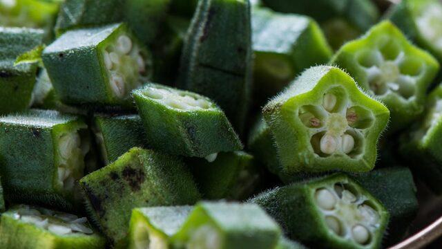 Seveni de çok sevmeyeni de! Nam-ı diğer yeşil altın bamyanın çok az bilinen 5 faydası