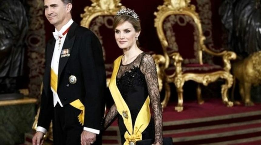 İspanya&rsquo;da yeni kral yemin ediyor