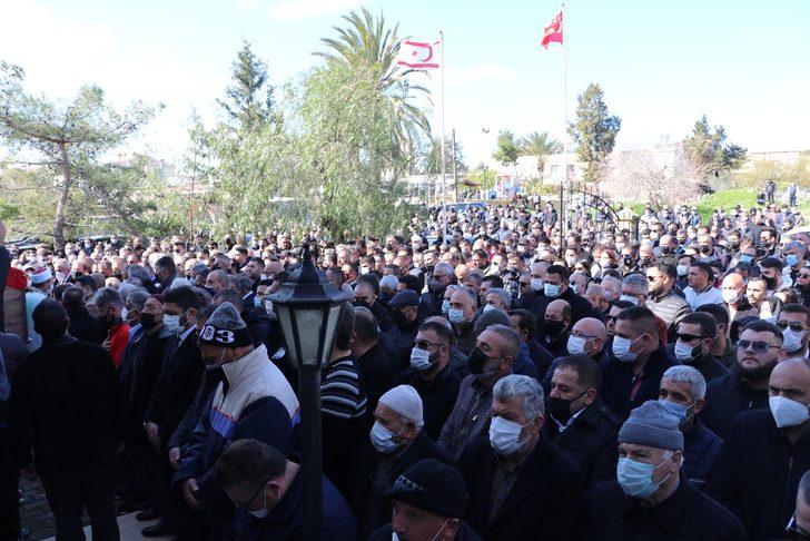 Son dakika: Suikasta kurban gitmişti... Halil Falyalı'nın cenazesinde dikkat çeken kare G3