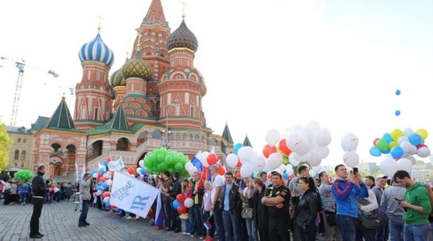 D&uuml;nya 1 Mayıs'ı b&ouml;yle kutluyor