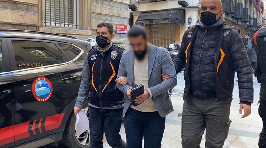 Son dakika: Turistleri ağına düşürüp kandırmıştı... Sahte rehber yakalandı