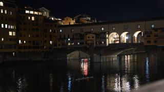 İtalya'da dikkat çeken fatura protestosu! Belediyeler anıtların ışıklarını kapattı