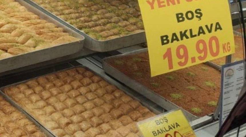 Boş baklava satışı olay oldu! Tatlıcılar çare olarak üretti: Kilosu 19.90 TL'den satılıyor, içinde hiçbir malzeme yok