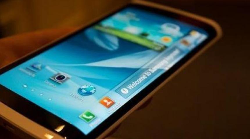 Esnek ekranlı ilk telefon SMG910, GFXBnech testinde g&ouml;r&uuml;nd&uuml;