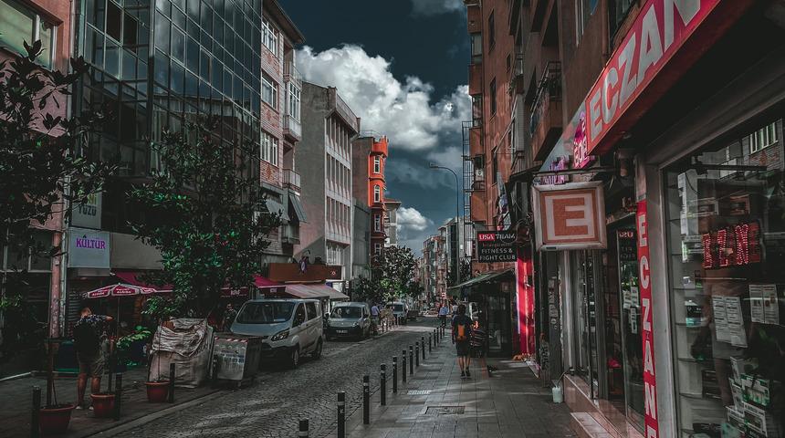 Danıştay'dan eczaneler kötü haber! Yarım metreyi aşamayacaklar