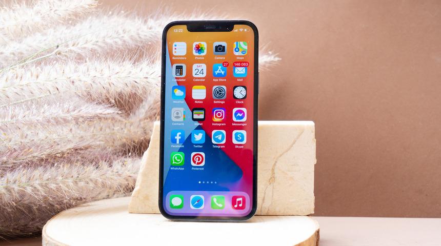Apple'dan iPhone sahiplerine güzel haber: iOS 15.3.1 çıktı!