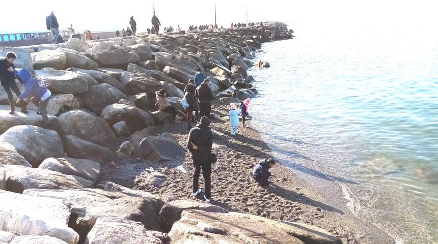 Marmara Denizi'nde su çekildi! Depremin habercisi mi? Uzman isimden önemli açıklama