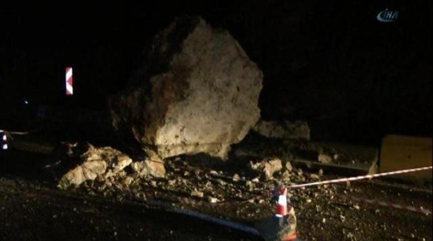 Faciadan d&ouml;n&uuml;ld&uuml;