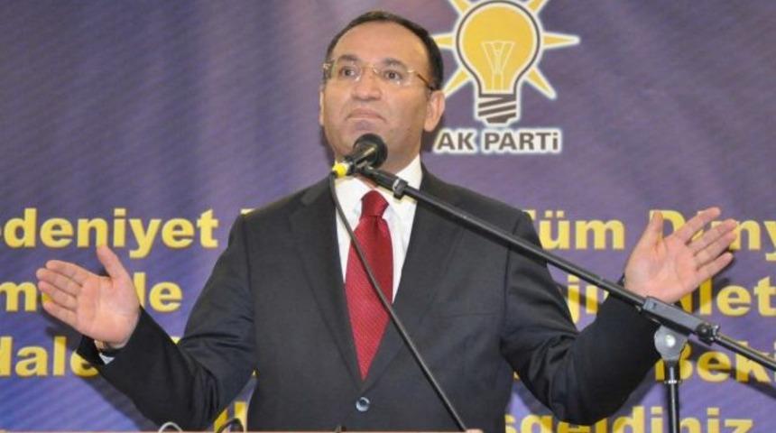 Bekir Bozdağ: Yanlış yapmış olabiliriz ama yanlıştan dönmek erdemdir'