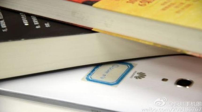 Huawei Ascend Mate 2 resimleri internete sızdı