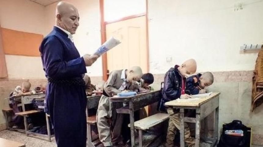 İranlı &ouml;ğretmenden b&uuml;y&uuml;k fedakarlık