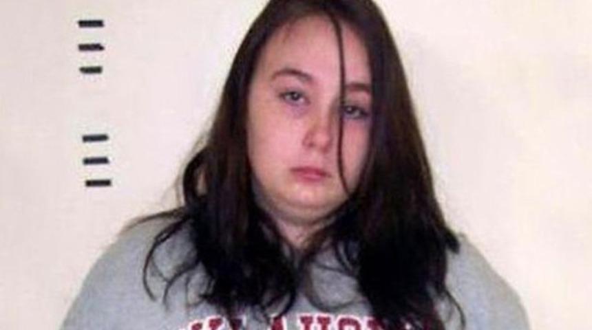 &Ccedil;ocuklarını internetten satışa &ccedil;ıkardı