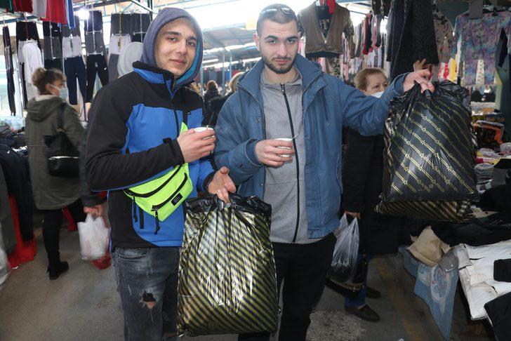 Edirne Ulus Pazarı'nda adım atacak yer kalmadı! Bulgar turist: Mazotu da doldurup gidiyoruz G2