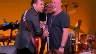 Kenan Doğulu çaldı Cem Yılmaz söyledi