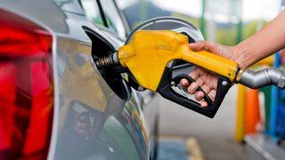 Son dakika: Benzin ve motorine yine zam gelecek mi? Uzmanlardan dikkat çeken akaryakıt açıklaması