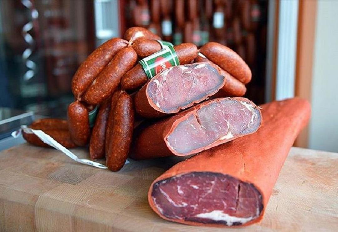 Bu da pastırma-sucuk kavgası! Afyon mu? Kayseri mi? 