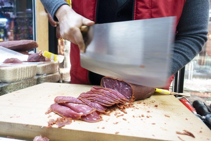 Bu da pastırma-sucuk kavgası! Afyon mu? Kayseri mi?  G1