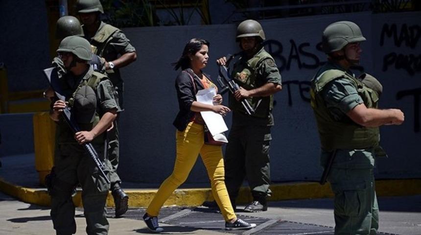 Göstericilerin kalesine girdiler