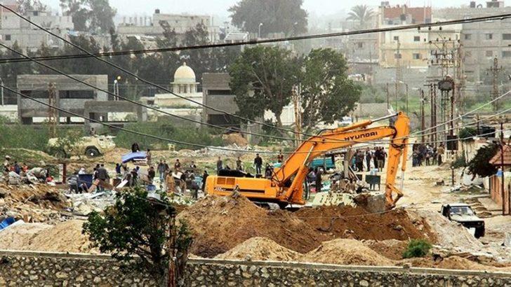 Gazze'ye giden tünelleri bir bir yıkıyorlar