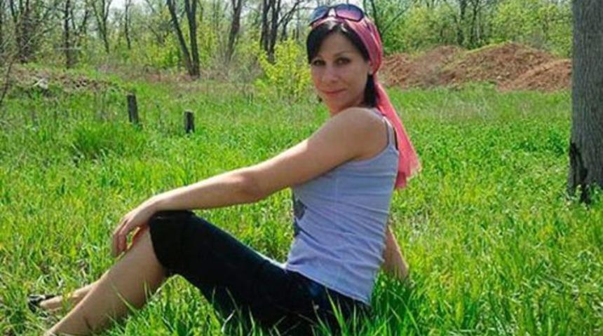 D&uuml;ğ&uuml;n gecesi aldatan karısını ateşe verdi