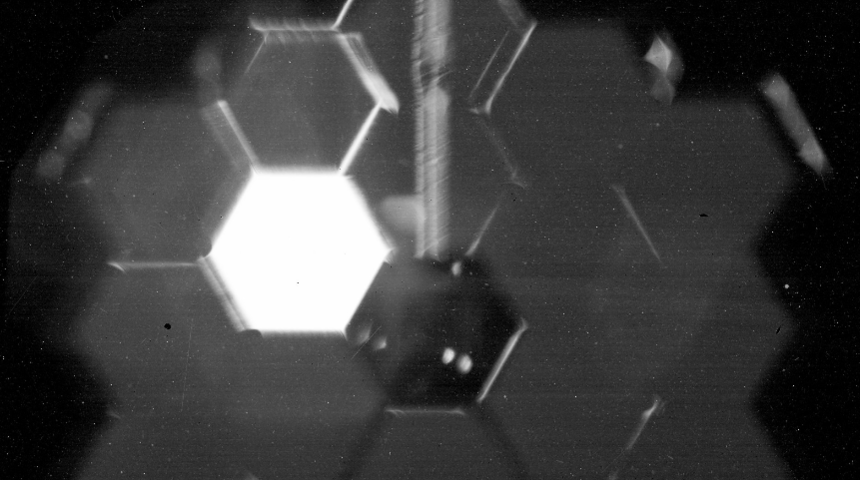 NASA’nın Webb Teleskobu ‘selfie’ gönderdi! İşte ilk görüntü